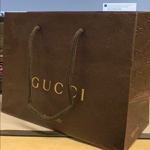 Authentic Brand New Gucci paper shopping bag